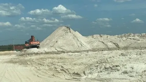 ĐOÀN TÀU KHÔNG SỐ HIỆU TRÊN SÔNG ĐỒNG NAI, HỒ DẦU TIẾNG (*): Sự thật ở bãi tập kết cát