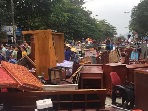 Hà Tĩnh: Cháy lớn thiêu rụi nhiều nhà dân