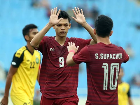 Thái Lan thắng đậm, thay Việt Nam giữ đỉnh bảng