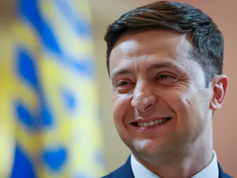 Diễn viên hài dẫn đầu bầu cử Ukraine