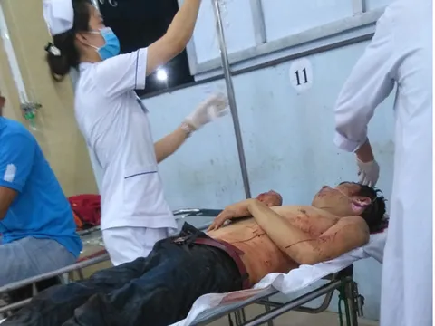 Nam thanh niên bị chém 17 nhát vì chê hàng xóm 'hát như nhạc đám ma'