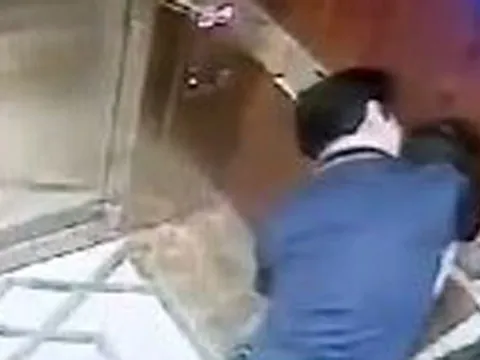 Đối tượng dâm ô bé gái trong thang máy đã bỏ về Đà Nẵng