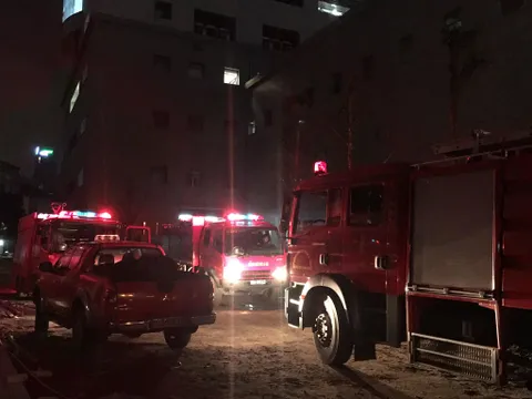 Cháy ở Bệnh viện Nhi Trung ương, bệnh nhân bồng con chạy náo loạn