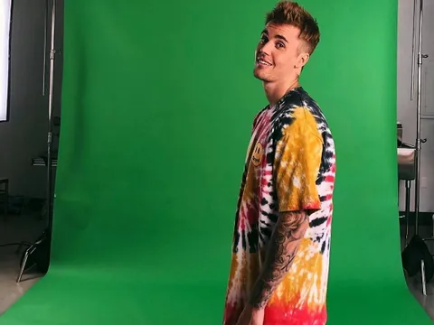 Justin Bieber cắt tóc mới gọn gàng khiến người hâm mộ mừng rỡ