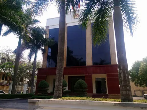 Bắt quả tang một cán bộ thanh tra tỉnh Thanh Hóa nhận hối lộ