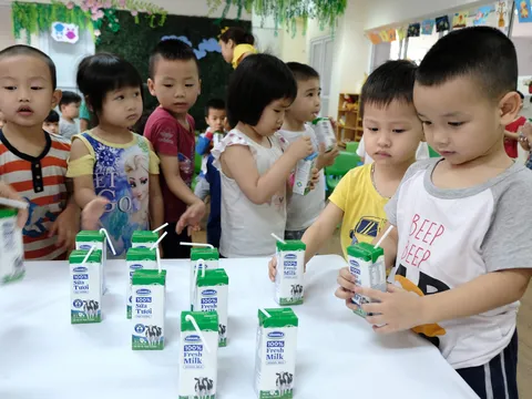 Sữa học đường-Sữa không là chưa đủ