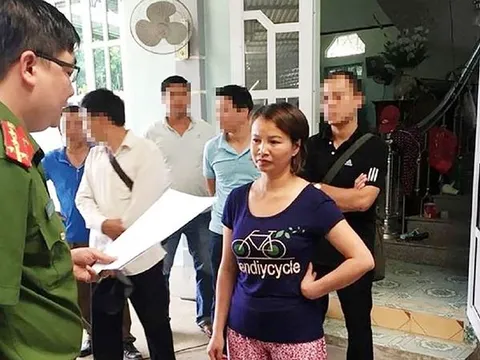 Mối quan hệ giữa mẹ nữ sinh giao gà với kẻ chủ mưu Vì Văn Toán?