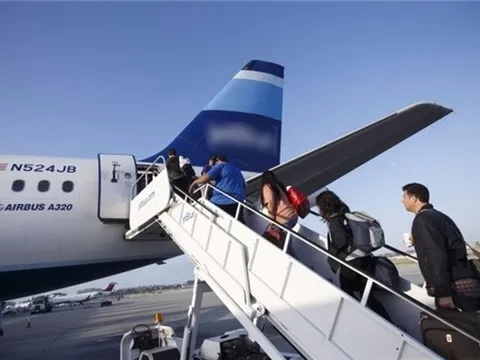 Từ 1/6, người say rượu không được lên máy bay