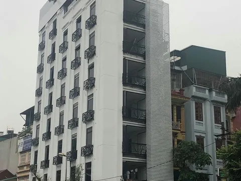 Hai Bà Trưng: Cần xử lý công trình vượt tầng gần UBND phường Thanh Nhàn