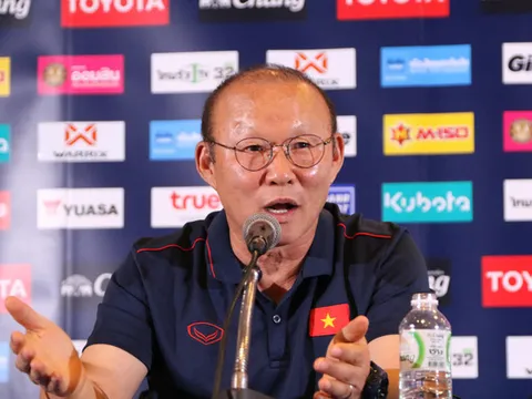 HLV Park Hang-seo yêu cầu báo chí Thái Lan đính chính thông tin