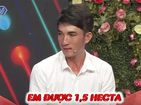 Quá ế, chàng trai quyết tặng cả mẫu đất để cưa đổ bạn gái xinh như hotgirl