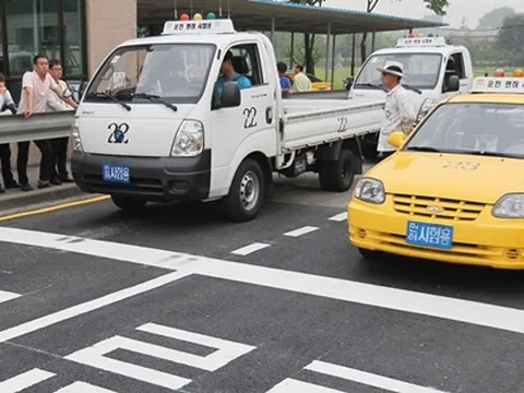Hàn Quốc phá đường dây làm giả giấy phép lái xe của người Việt