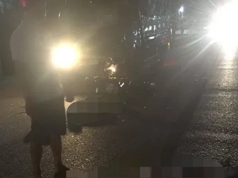 Xe tải đâm xe máy ở Quảng Trị, 2 anh em thiệt mạng