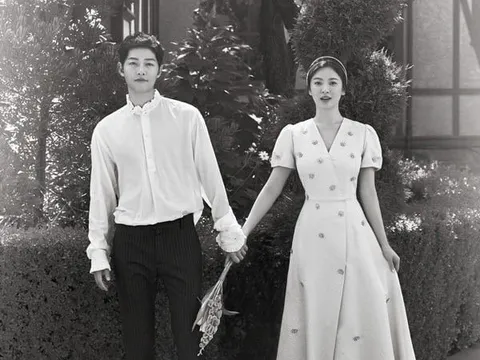 Song Joong Ki tuyên bố ly hôn với Song Hye Kyo sau 2 năm đám cưới
