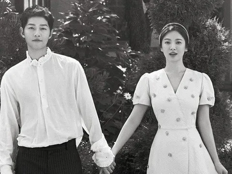 Hé lộ tin nhắn 'người tình' của Song Hye Kyo khiến hôn nhân Song-Song tan vỡ