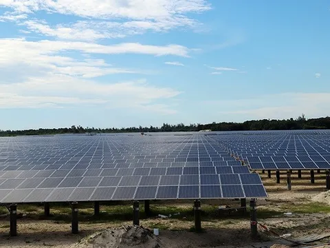 Nhà máy điện mặt trời đầu tiên tại Hà Tĩnh chính thức đi vào hoạt động