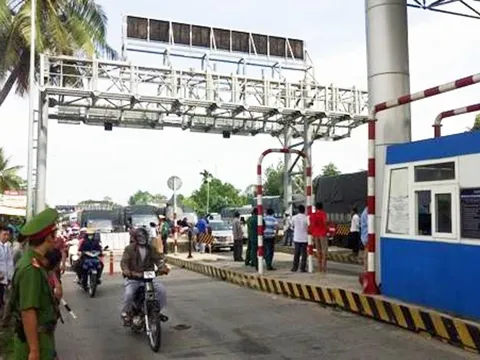 Truy tố kế toán trạm BOT T1 lấy tiền tỷ tiền bán vé đánh bạc