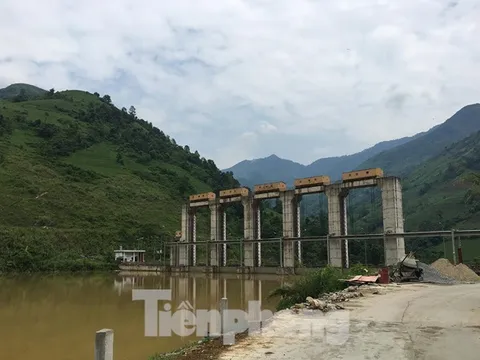 Nhà máy thủy điện nghìn tỷ xây dựng không phép ở Lào Cai