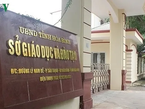 Khai trừ Đảng 2 cán bộ trong vụ gian lận thi cử ở Hòa Bình