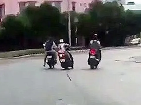 Bắt giữ nhóm đối tượng giả danh cảnh sát để cướp xe máy trong đêm