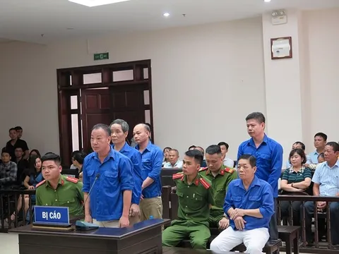 Hưng 'kính' lĩnh án 4 năm tù