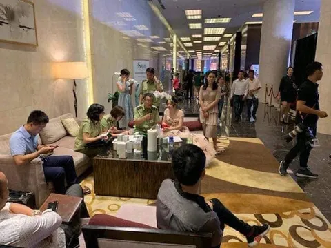 Lễ ra mắt thương hiệu Sam Natural của Hằng Túi bị quản lý thị trường kiểm tra