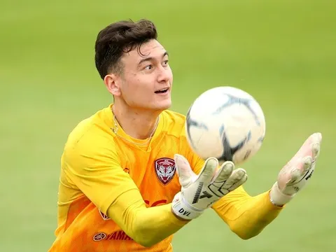 Muangthong khen ngợi thủ môn Đặng Văn Lâm