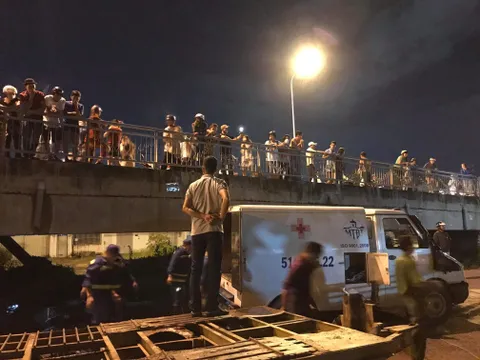 TP HCM: Phát hiện thi thể nam thanh niên đang phân hủy dưới chân cầu