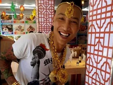 Giang hồ mạng Huấn 'hoa hồng' bị đưa đi cai nghiện bắt buộc