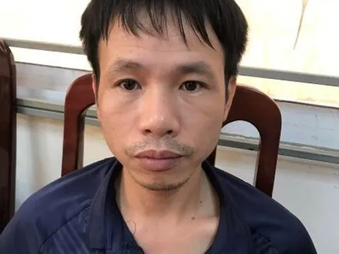 Khởi tố, bắt tạm giam đối tượng đốt pháo sáng trên sân Hàng Đẫy