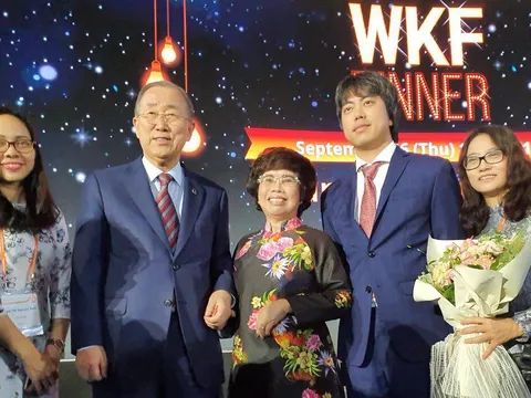 Nữ doanh nhân Việt được tôn vinh đặc biệt tại diễn đàn tri thức thế giới 2019