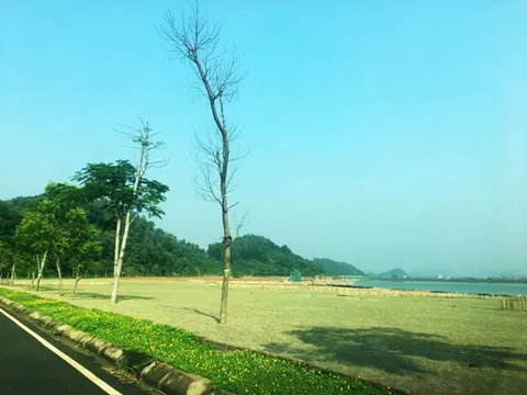 Ninh Bình: Cần làm rõ việc san lấp trái phép lòng hồ Yên Thắng