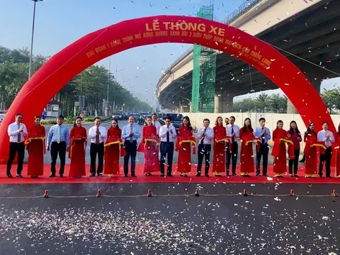 Hà Nội thông xe đường vành đai 3 Mai Dịch-Cầu Thăng Long rộng 16 làn