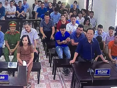 Xét xử vụ gian lận điểm thi tại Hà Giang: Bí ẩn về con lợn nhựa màu xanh lá