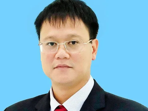 Thứ trưởng Bộ GD&ĐT tử vong vì ngã từ tầng 8 tại cơ quan