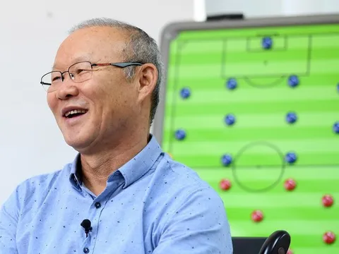 HLV Park giành giải HLV của năm tại AFF Awards 2019