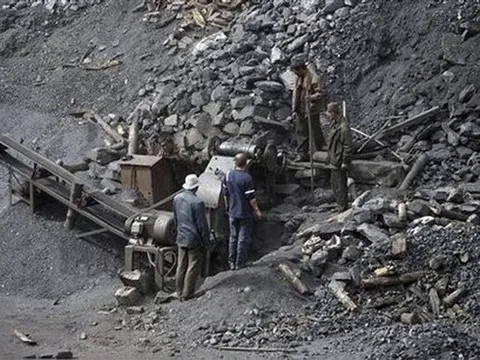 Quảng Ninh: Sạt lở hàng nghìn m3 đất, 4 người tử vong, 1 người thương vong