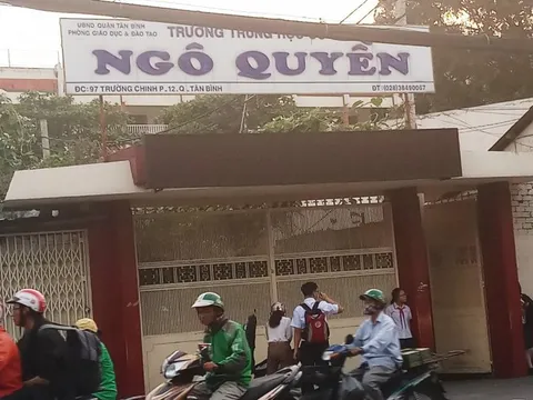 Vụ nam sinh bị kỷ luật vì xúc phạm nhóm BTS: Ban giám hiệu nhà trường phải kiểm điểm