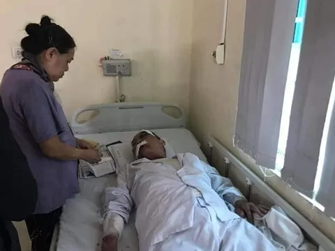 Chuyển hồ sơ vụ cụ ông 80 tuổi bị tài xế xe ôm đánh nhập viện lên Công an quận Ba Đình