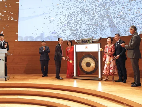 Chủ tịch FLC tham gia đánh cồng mở màn phiên giao dịch 20 năm thành lập Sàn Chứng khoán Singapore