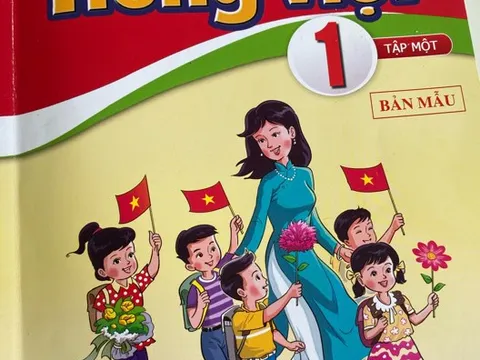 Cận cảnh những trang đầu tiên trong bộ sách giáo khoa mới