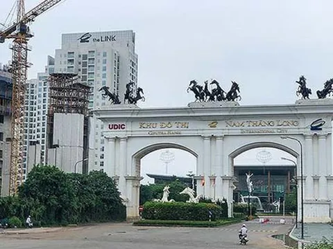 Chủ tịch Hà Nội yêu cầu công an điều tra vụ hàng xóm hành hung bé trai tại  khu đô thị Ciputra