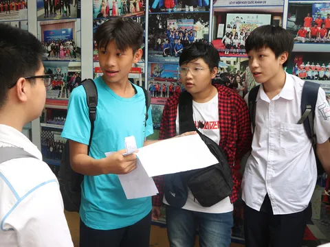 Thi bổ sung học sinh các trường THPT chuyên ở Hà Nội vào ngày 15/1/2020