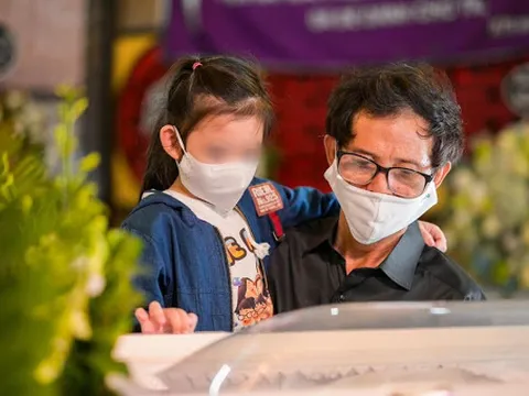 Trước khi mất, Mai Phương đã ủy quyền nuôi bé Lavie cho ông bà ngoại