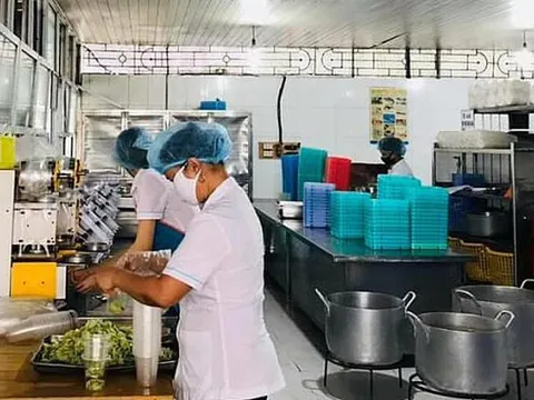 Các bệnh viện tạm dừng hợp đồng cung cấp dịch vụ với công ty Trường Sinh