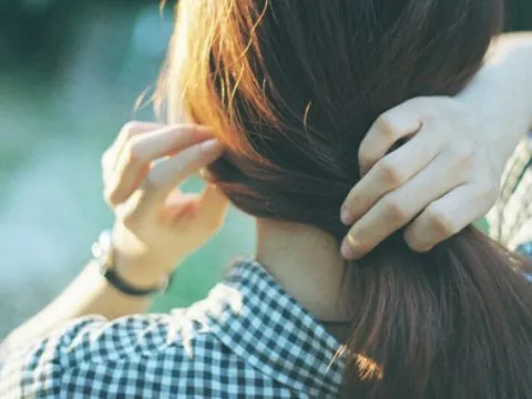 Để từ bỏ một tình cảm cần rất nhiều cố gắng, đau đớn và cô đơn...