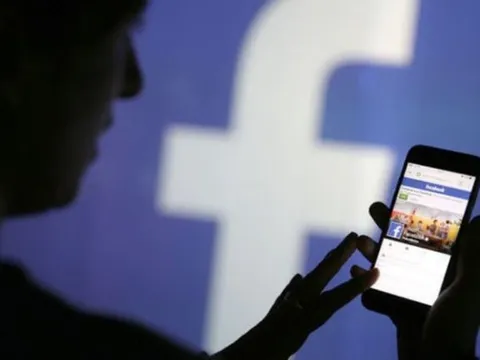 Từ 15/4, tự ý đăng ảnh người khác lên Facebook có thể bị phạt 20 triệu đồng