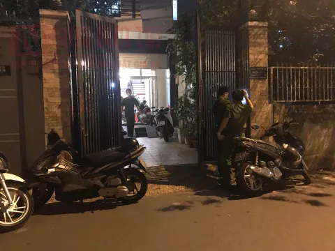 Giúp việc mở cửa cho người lạ vào nhà, chủ nhà phát hiện mất hơn nửa tỷ