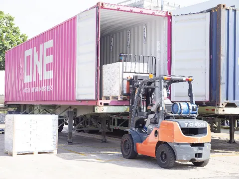 Vượt trở ngại Covid, Vinamilk xuất khẩu sữa qua Trung Quốc