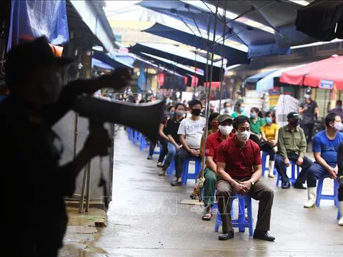 1.064 mẫu xét nghiệm nhanh tại các chợ đầu mối Hà Nội đều âm tính với virus SARS-CoV-2